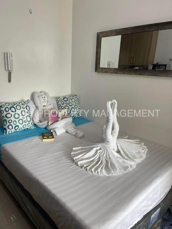 Shore Residences, Mall Of Asia Complex - 1 Bedroom Staycation With Balcony & Free Use Of Pool - Manila