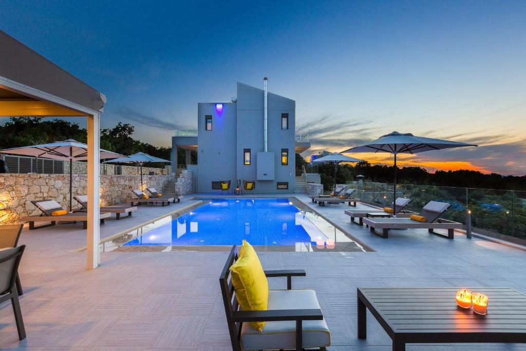 Luxury Cretan Villas with private pools - Ретимно