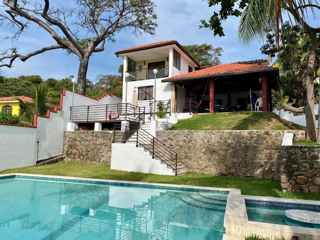 Casa Cuscatlan - El Salvador