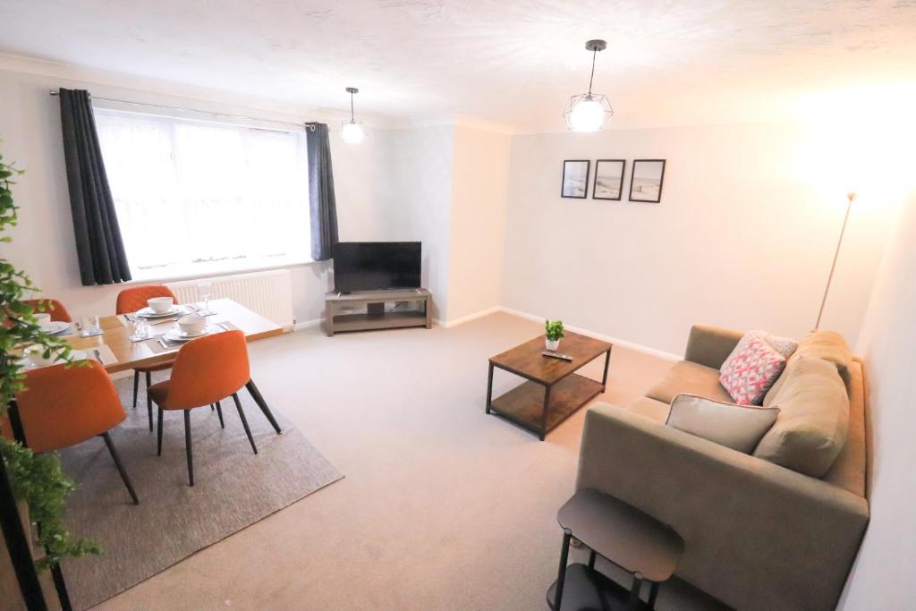 Bookeduk: New 2 Bedroom Flat In Bishop's Stortford - London Stansted Airport (STN)