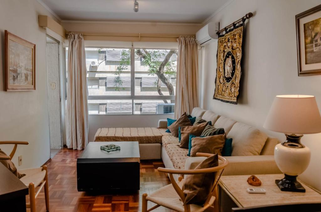 Apartamento En El Centro De Pocitos - Montevideo