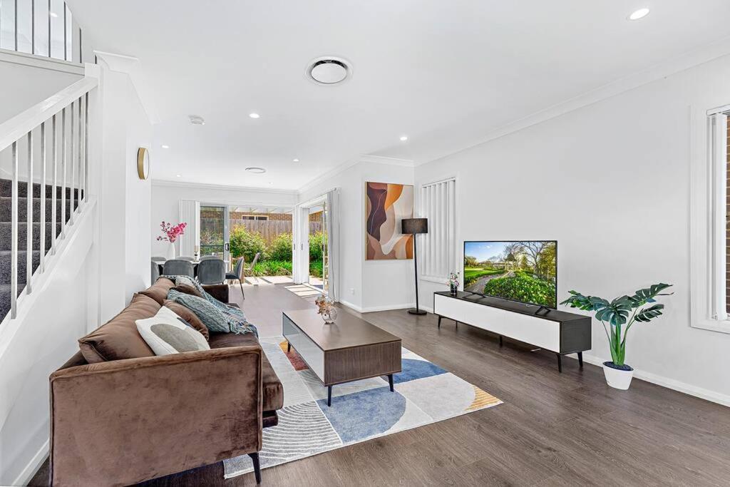 Aircabin - Norwest - Luxury Lovely - 4 Beds House - Sydney