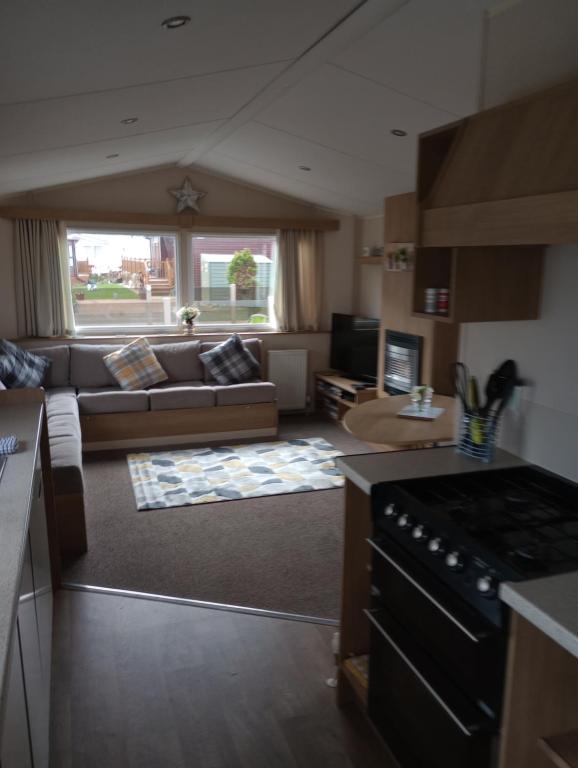 D24 Is A 2 Bedroom 6 Berth Caravan Close To The Beach On Whitehouse Leisure Park In Towyn Near Rhyl With Decking And Private Parking Space This Is A Pet Free Caravan - North Wales