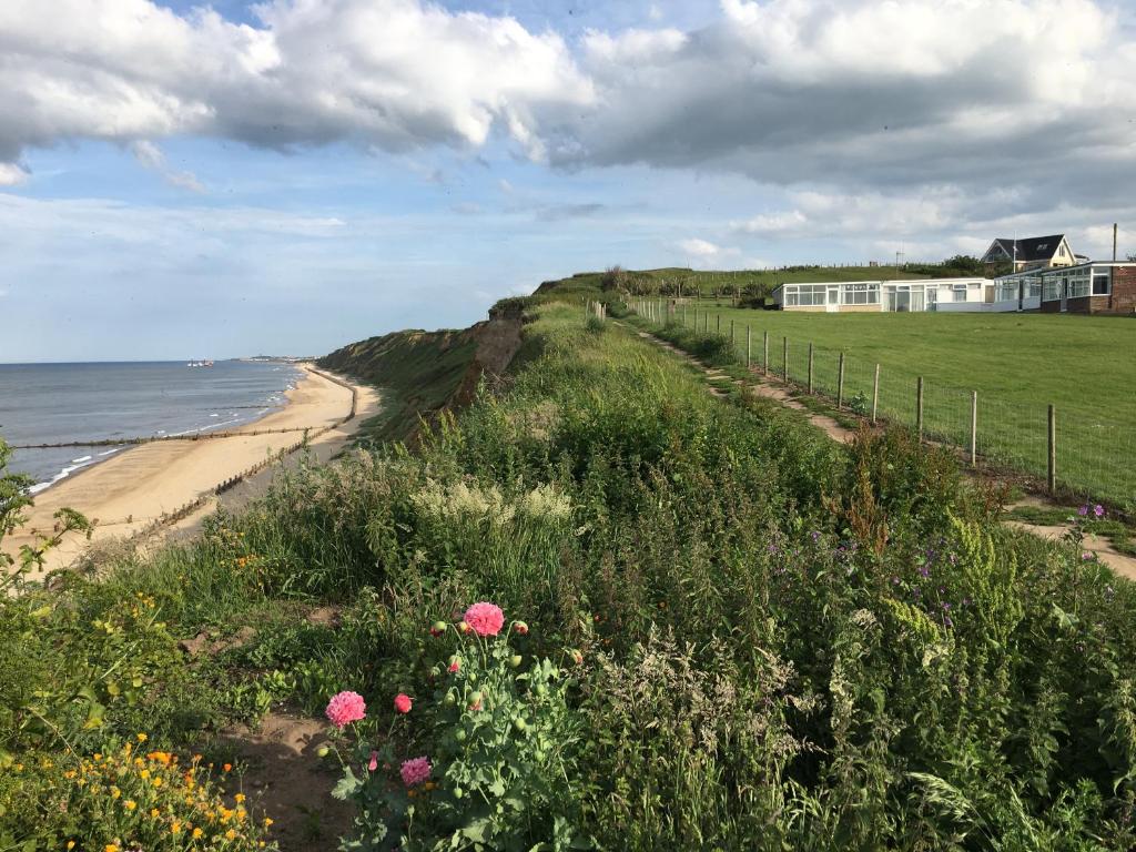Captivating 2-bed Beachfront Sea-view Norfolk Home - Mundesley