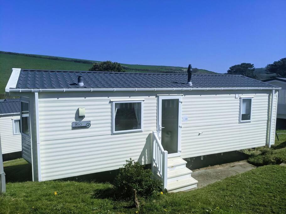 Large 4 Person Couples And Family Caravan In Newquay Bay Resort - Newquay