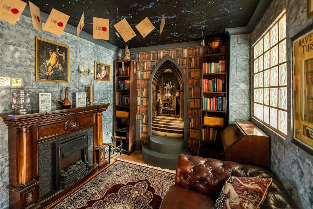 Hogwarts Hideaway Harry Potter Themed Property - Watford