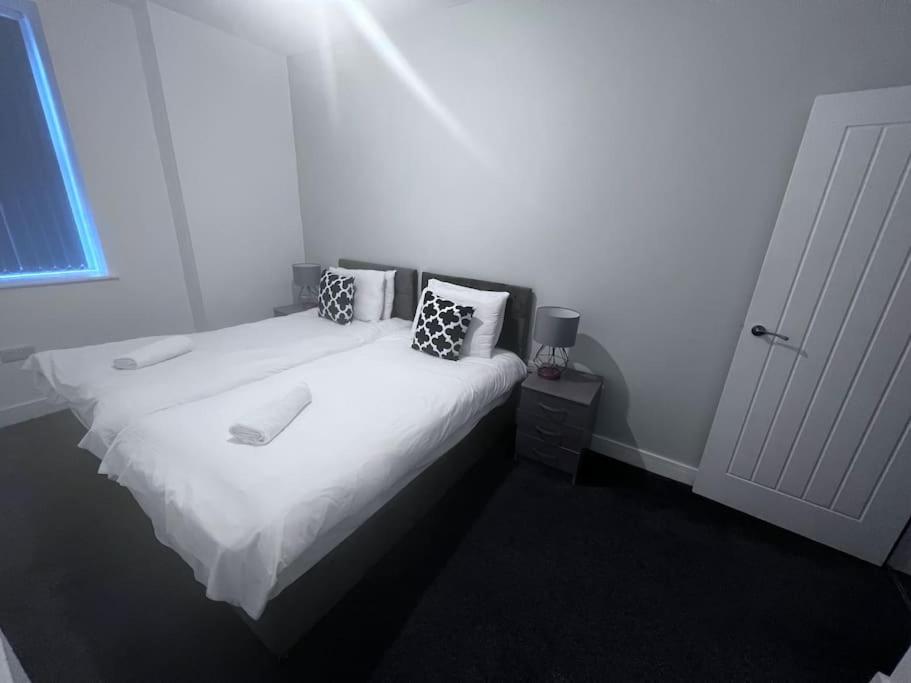 Cosy 2-br Flat Near Salford Royal - The Lowry