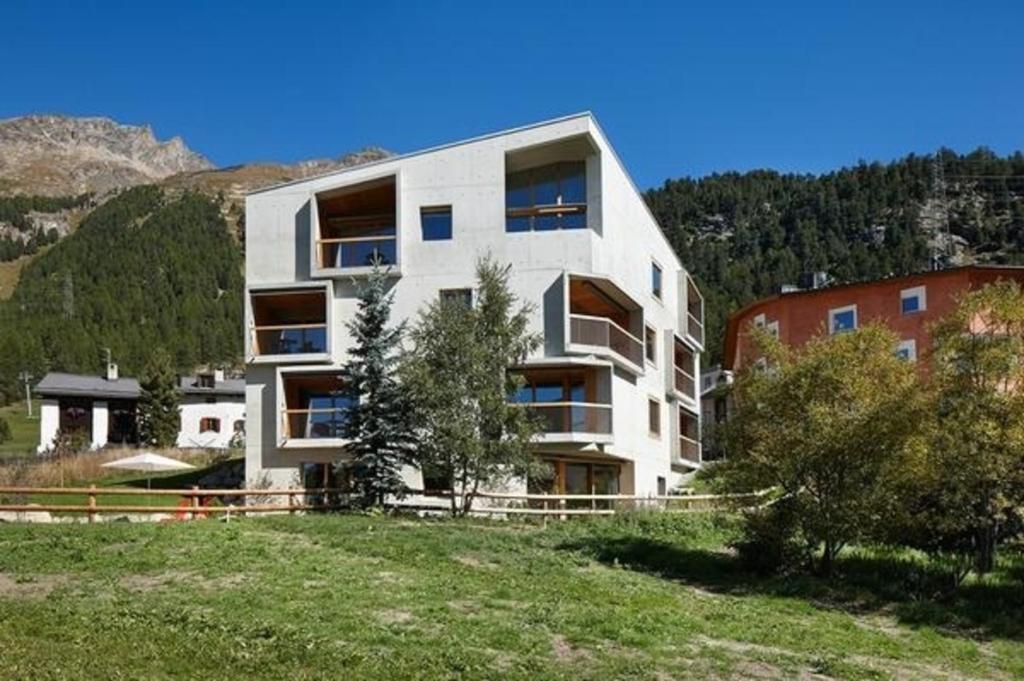 Alpine Lodge 2-bett-wohnung Chesa Plattner "Bergbahnen All Inklusiv" Im Sommer - Pontresina