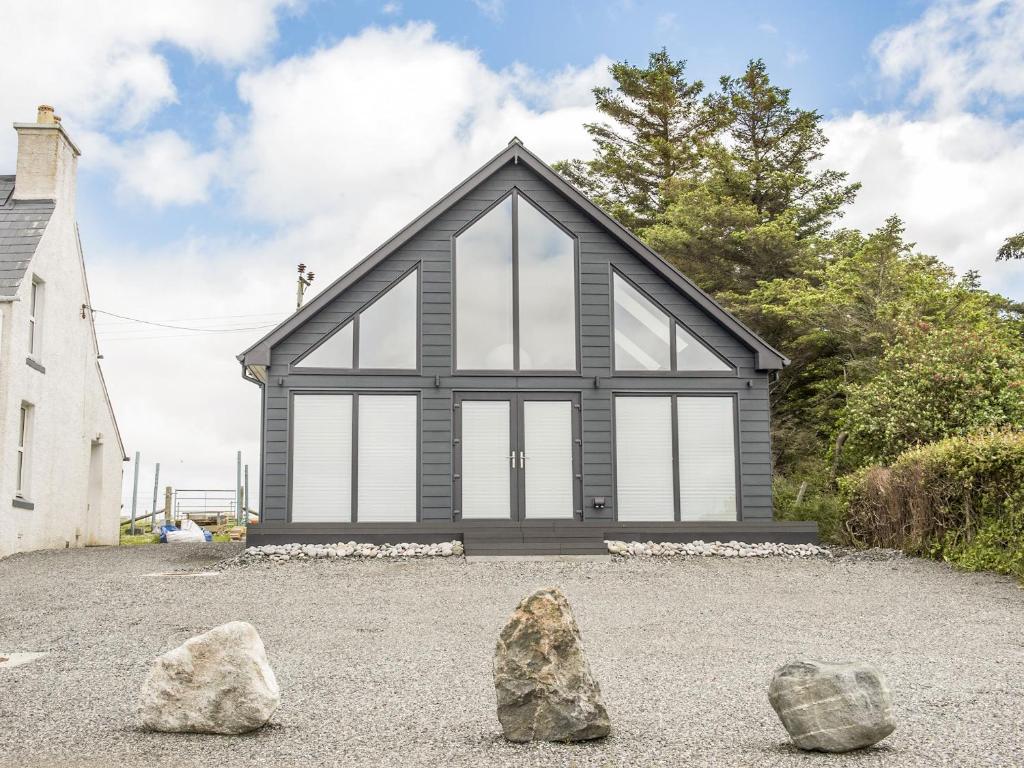 Shore Lodge - Outer Hebrides