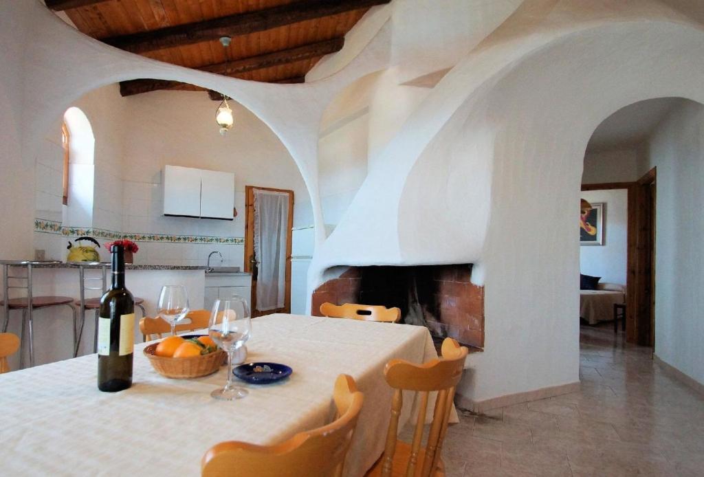 Tolles Ferienhaus In La Ciaccia Mit Möblierter Terrasse - Valledoria
