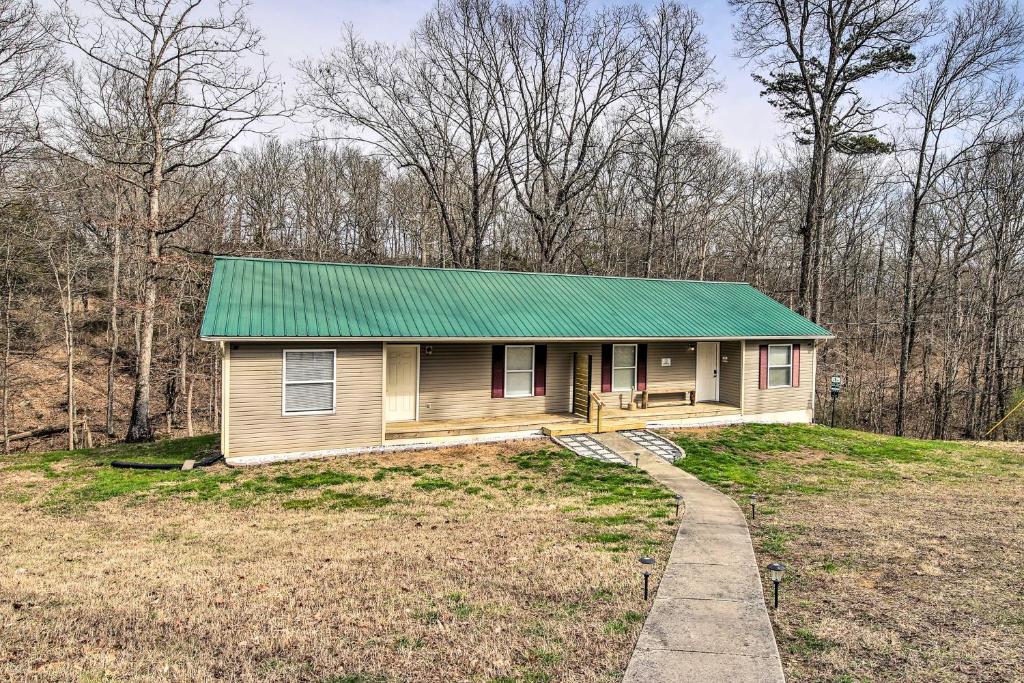 Quiet Morristown Hideaway With Deck And Fire Pit! - White Pine, TN