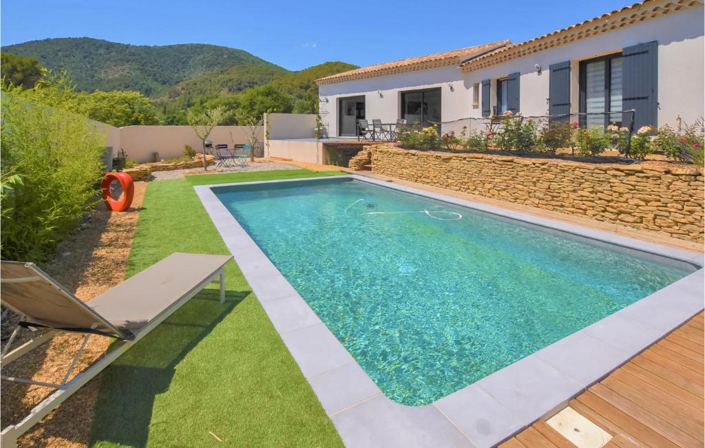 Stunning Home In Propiac With Wifi, Private Swimming Pool And 3 Bedrooms - Buis-les-Baronnies