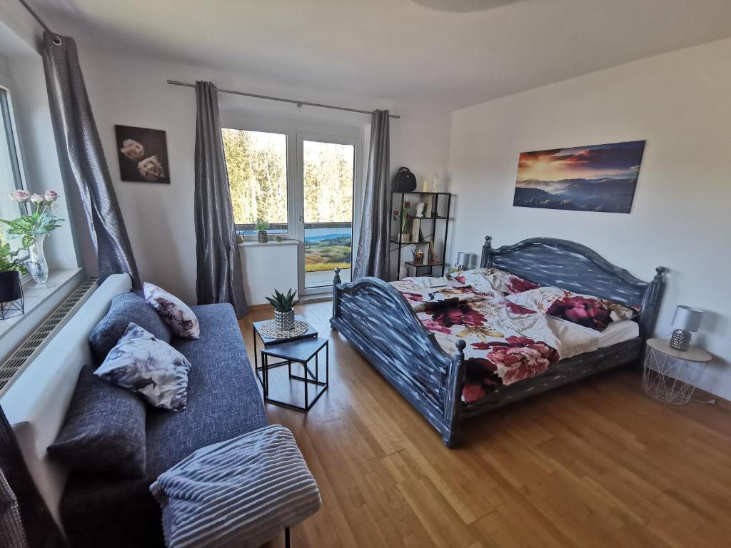 Homew4 - Rosen Apartment - Gmünd