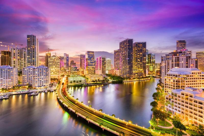 Iconic-luxurious-poolview & Waterfront 2 Bd Apartment - Miami Shores, FL