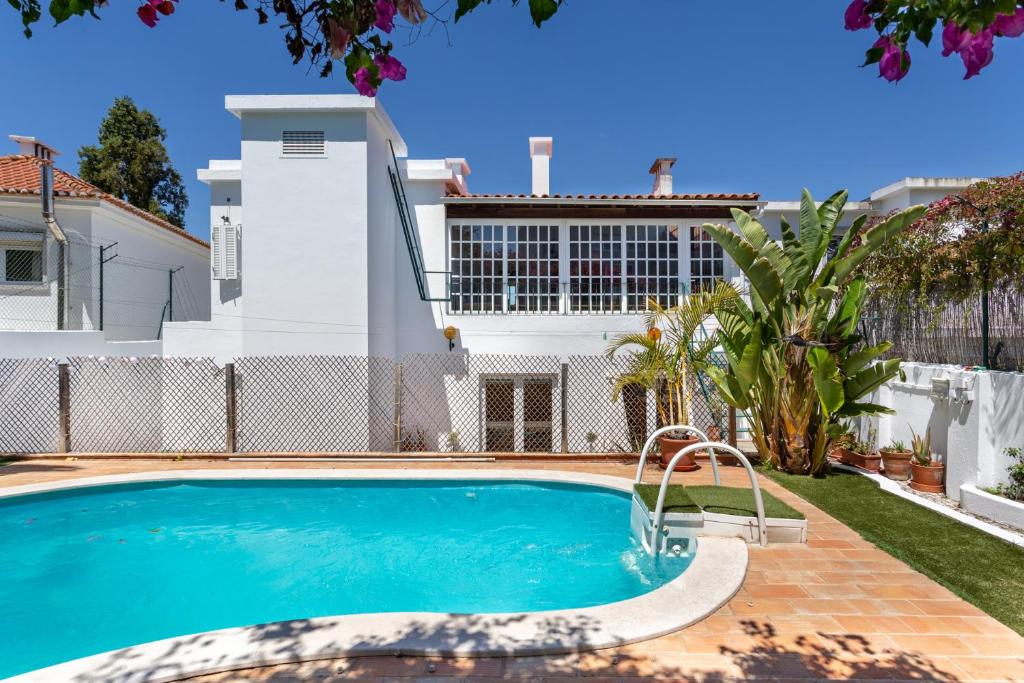 Lx Villa -10 M To Downtown,14 Ppl,cowork, Pool And Lift - Lissabon