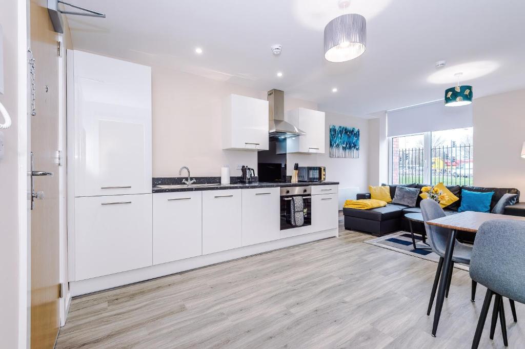Weelky And Monthly Bookings At Cassia Unit - Telly Homes Ltd -Brand New 1 Bedroom Apartment Salford, Manchester - ソルフォード