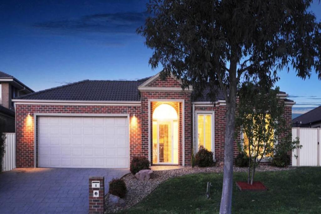 House On The Heights - Cranbourne