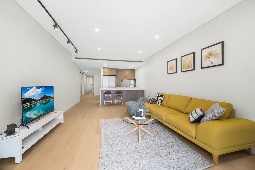 Luxuary 3 Bedroom Apt With Large Internal Space - オーストラリア エンフィールド