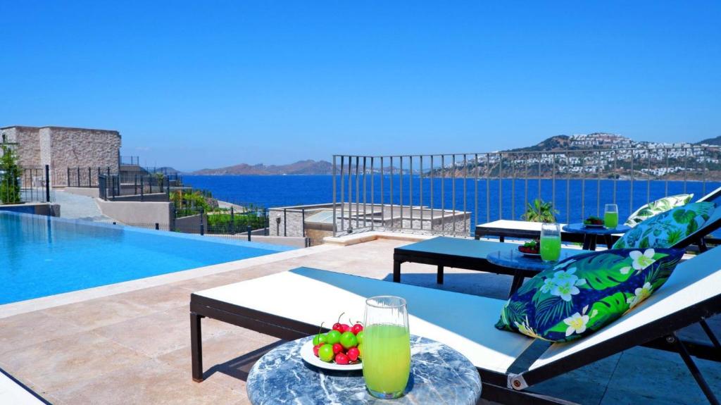 5 Bedroom Luxury Villa With Private Pool And Private Beach In Bodrum-gumusluk 2 - Koyunbaba Mahallesi