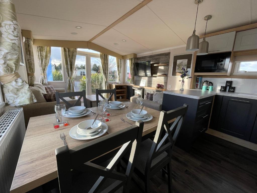 Seton Sands Haven Holiday Park - Prestige Caravan - Fife