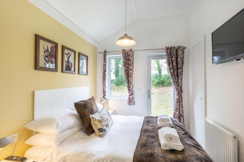 Squirrel Lodge 43 With Hot Tub - Dumfries and Galloway