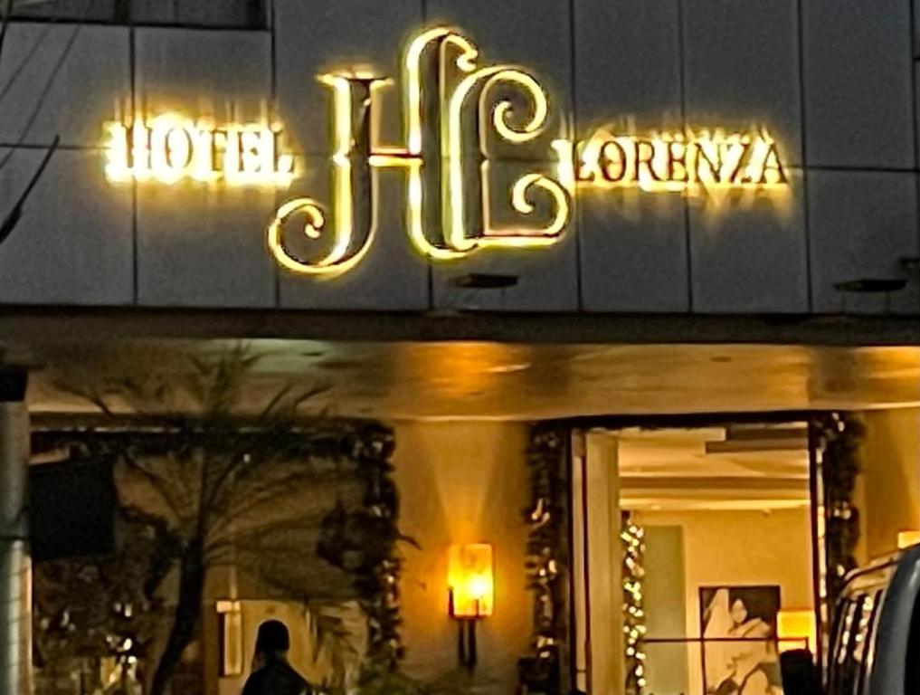 Hotel Lorenza - パロ