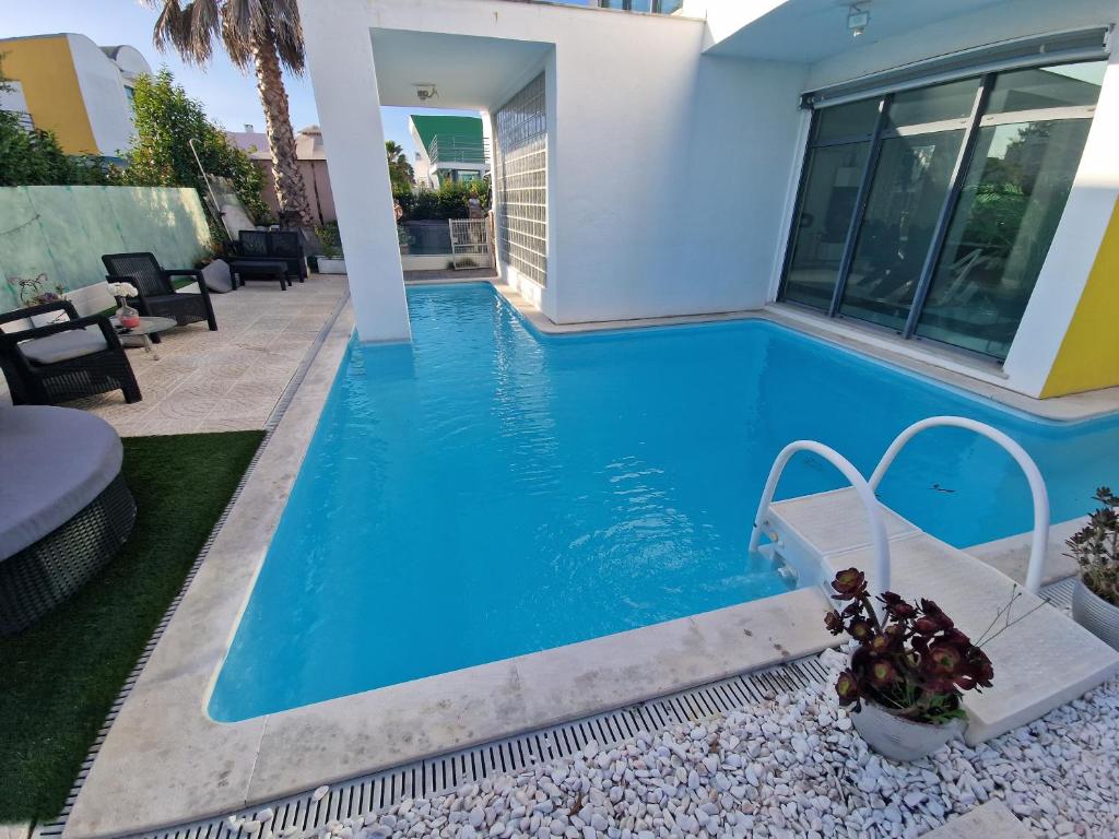 Luxury House - Alhos Vedros