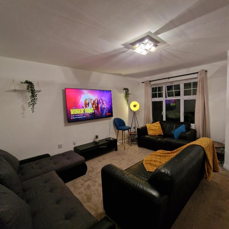 Pet Friendly 3 Bedroom Apartment In Manchester By Sublime Stays - Gorton - Manchester