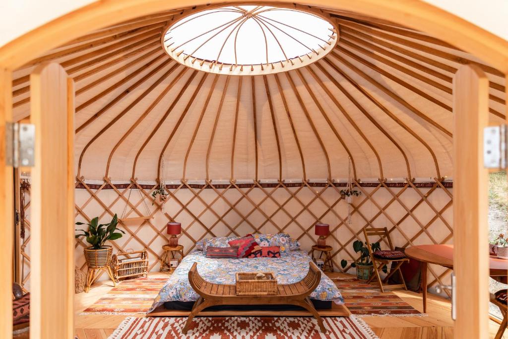 Luxury Yurt Glamping At Littlegrove - Tasmânia