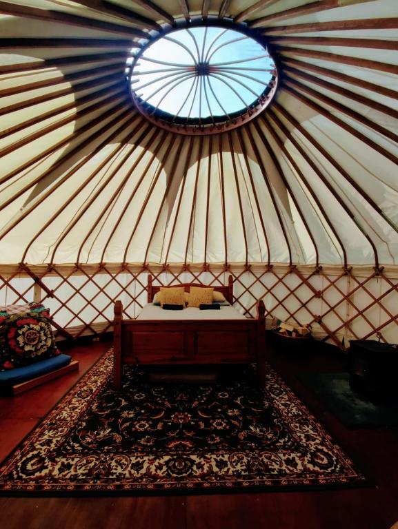 Beautiful Yurt With Stunning South Downs Views - West Sussex