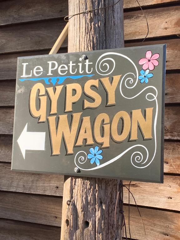 Le Petit Gypsy Wagon - Western Australia