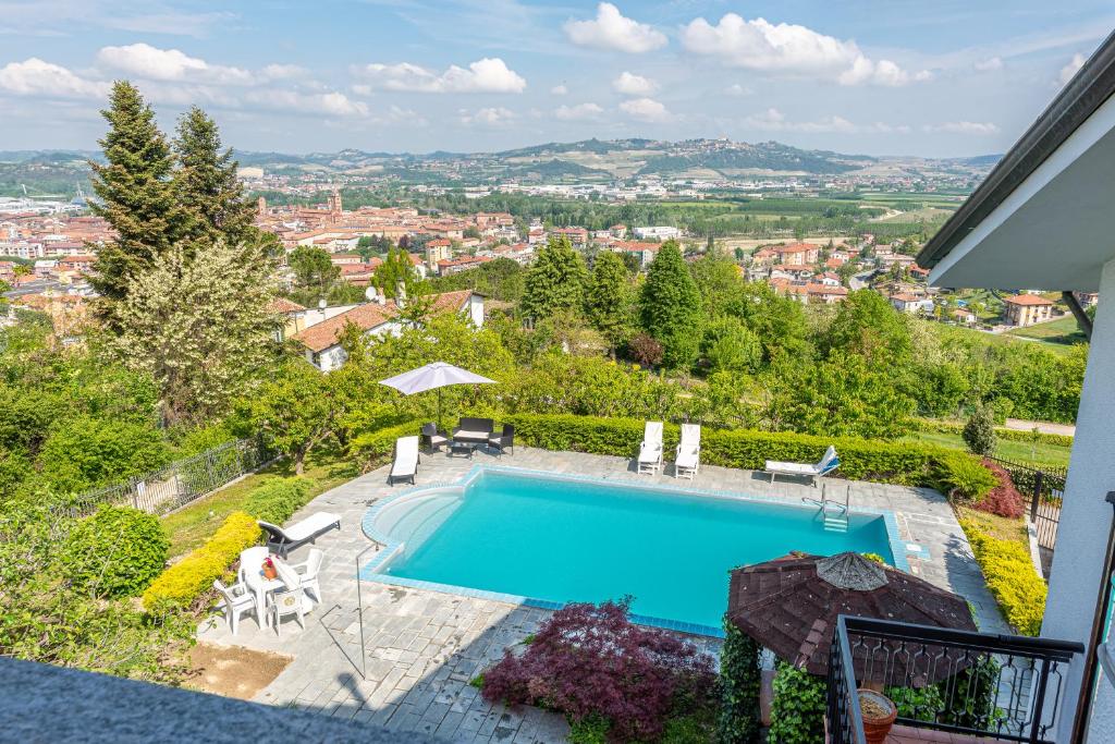 Alba View Apartment With Pool - Alba, CN, Italy