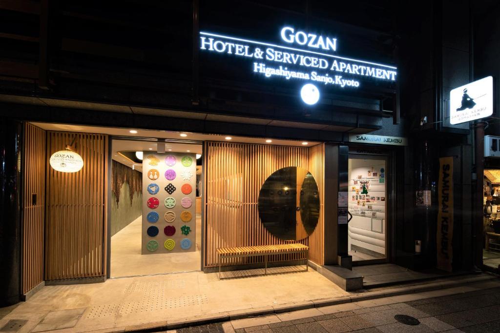 Gozan Hotel & Serviced Apartment Higashiyama Sanjo - Kjóto