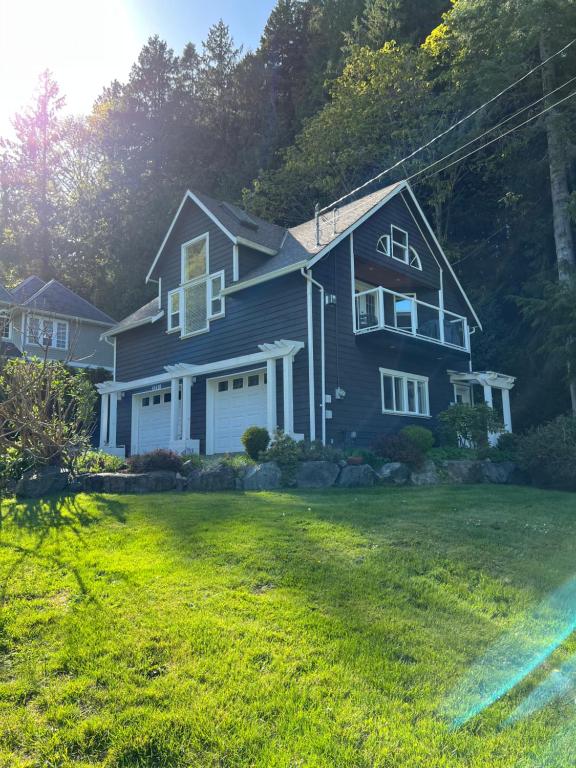 Sea And Cedar Retreat-a Home In A Tranquil Setting - Cowichan Bay