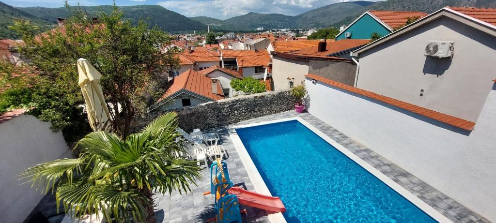 Skyline Family Apartment#1pool View (Shared Pool) - Mostar