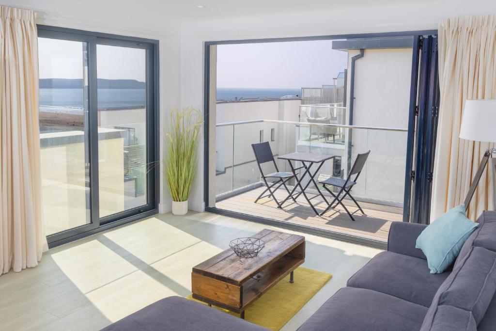 12 Putsborough - Luxury Flat, 4 Minutes To Woolacombe Beach With Shared Indoor Pool. - Woolacombe