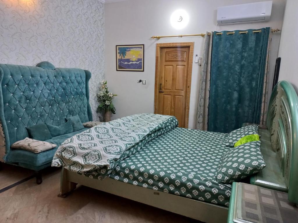 3 Bedroom House Right In-between Twin Cities - Pakistan