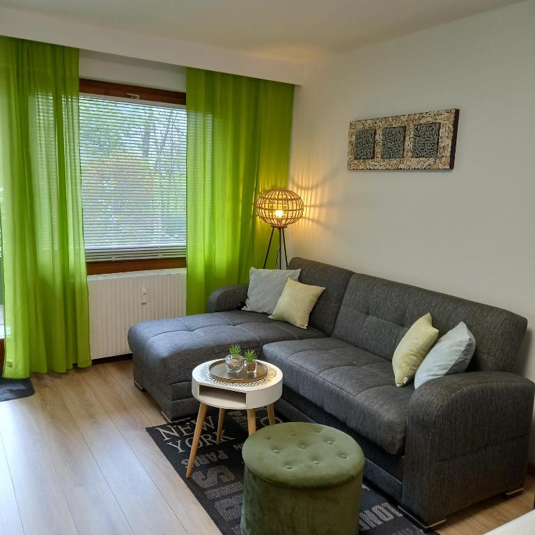 Erholungs- Apartment Am Kurpark & Thermen Bad Urach - Neuffen