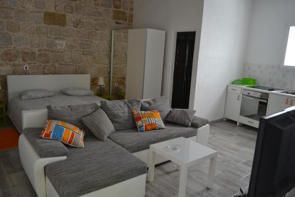 New Beautiful Apartment In Town Center With Garden - Vis