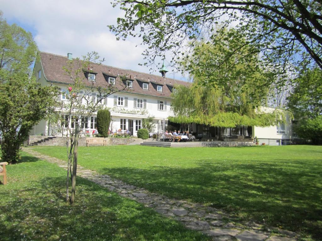 Hotel Landgut Burg Gmbh - Weinstadt