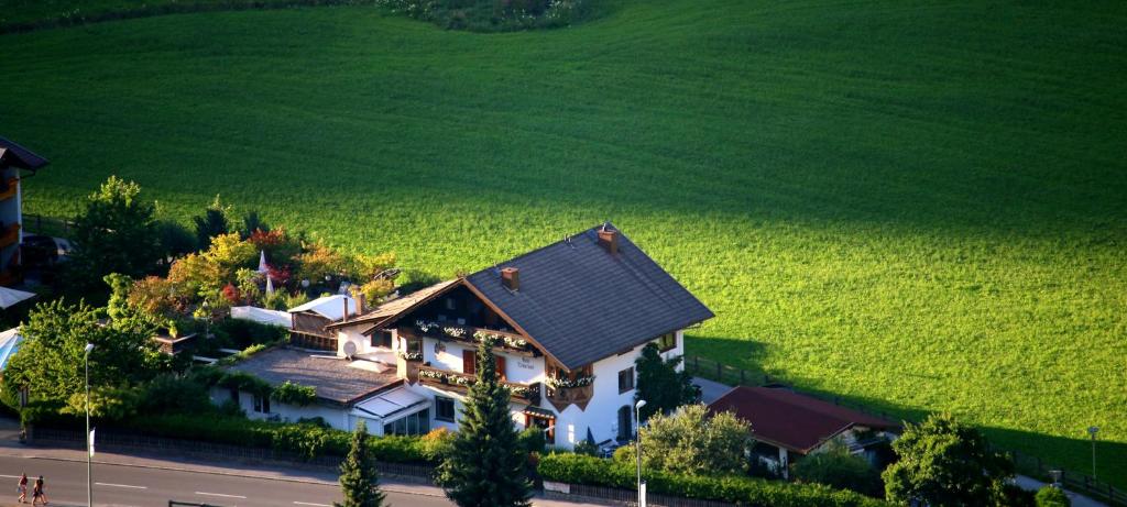 Haus Tirolerland - Tirolo, Austria