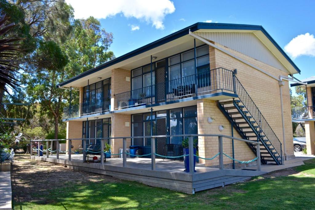 Longbeach Apartments - South Australia