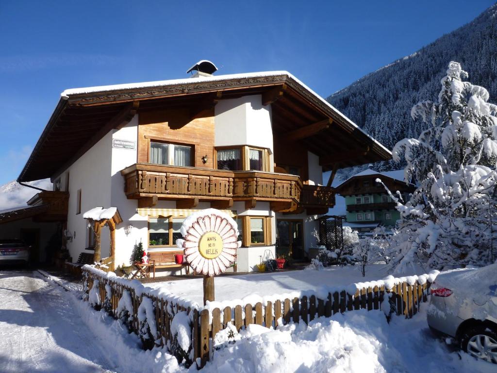 Haus Bellis - Tirolo, Austria