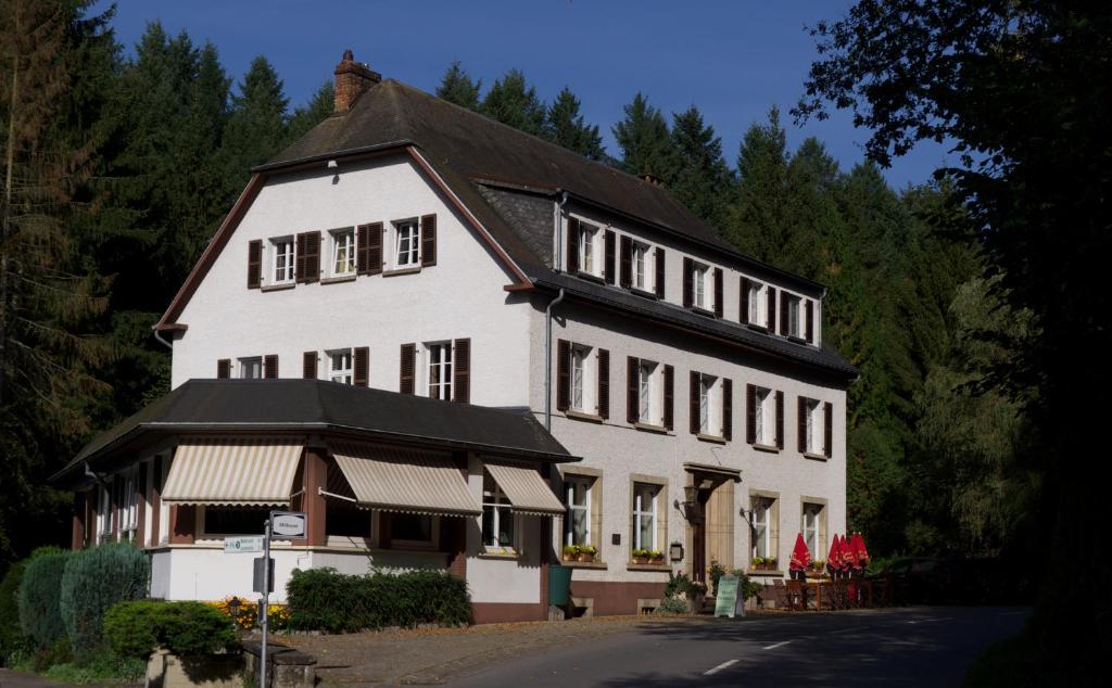 Hostellerie De La Vallée - Larochette