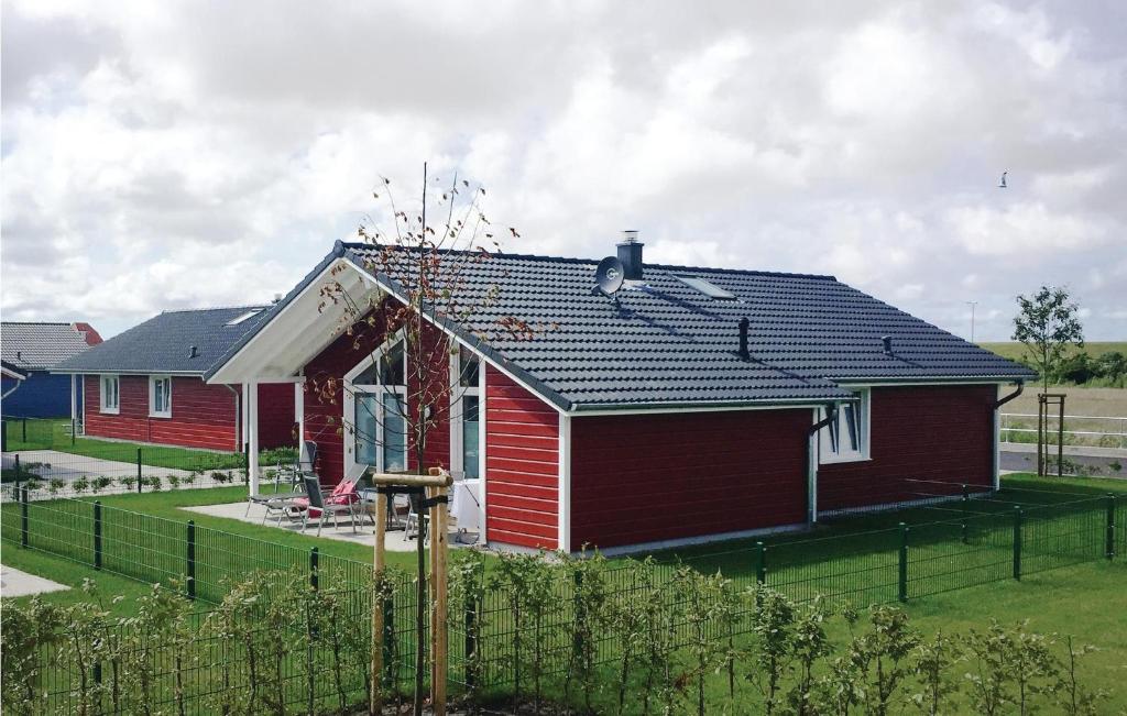 Amazing Home In Dagebll With 2 Bedrooms, Sauna And Wifi - Langeneß