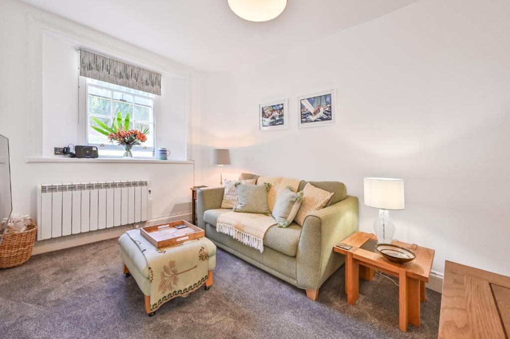 Hesketh Crescent Apartment - Oyster Cove