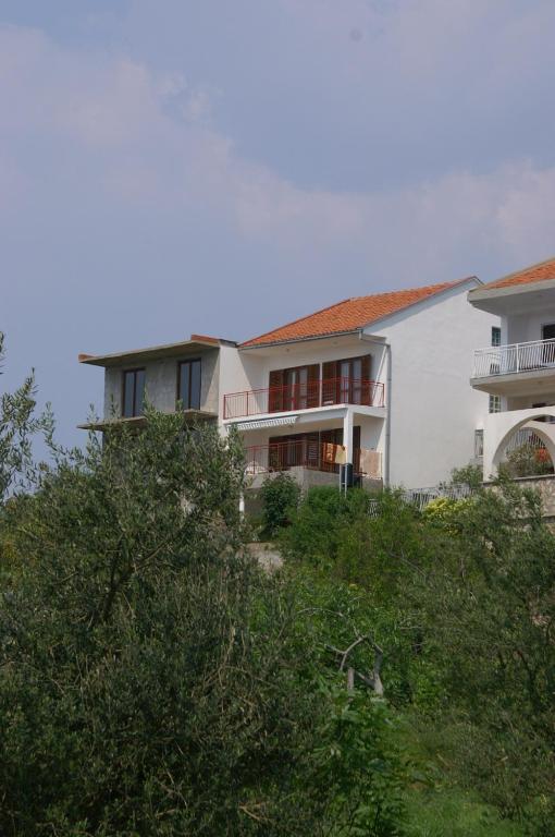 Apartments By The Sea Podaca, Makarska - 2635 - Brist