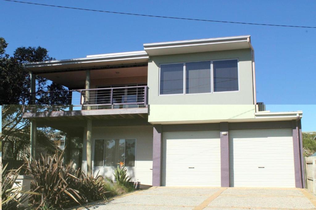 61 Red Rocks Road, Cowes - Ventnor