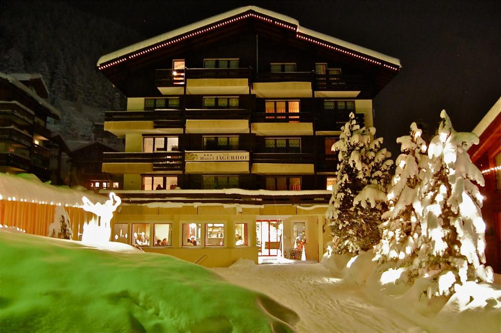 Hotel Garni Jägerhof - Saas-Almagell
