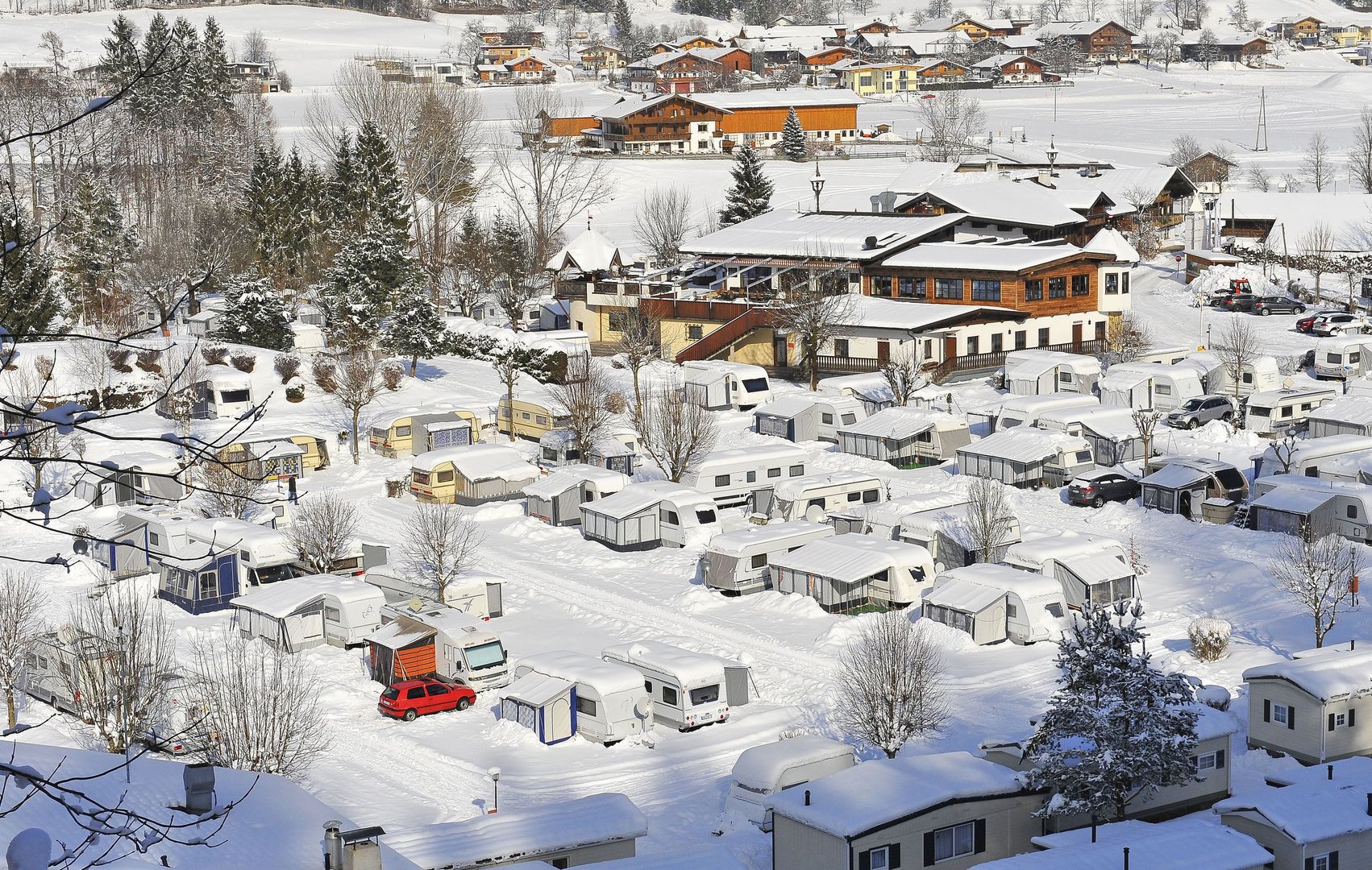 Camping Seeblick Toni - Tirolo, Austria